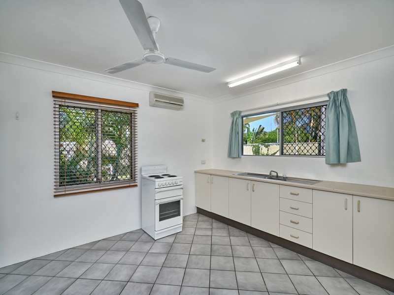 79 Wattle Street, Yorkeys Knob QLD 4878