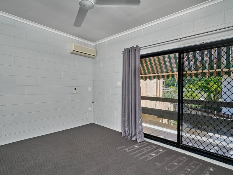 2/15 Rutherford Street, Yorkeys Knob QLD 4878