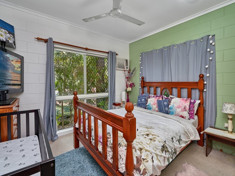 18 Morgan Street, Yorkeys Knob QLD 4878