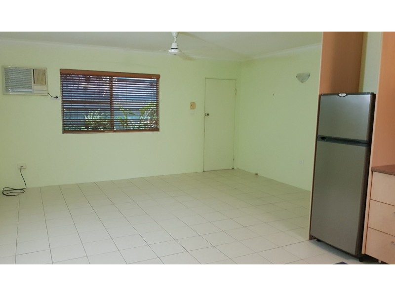 2/20 Best Street, Yorkeys Knob QLD 4878