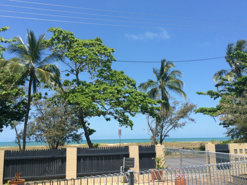 2/53 Sims Esplanade, Yorkeys Knob QLD 4878