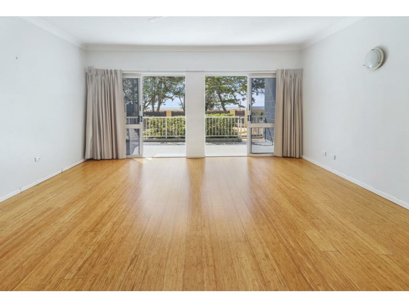 2/53 Sims Esplanade, Yorkeys Knob QLD 4878