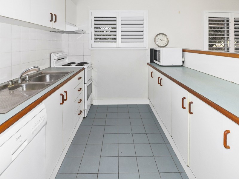 2/53 Sims Esplanade, Yorkeys Knob QLD 4878