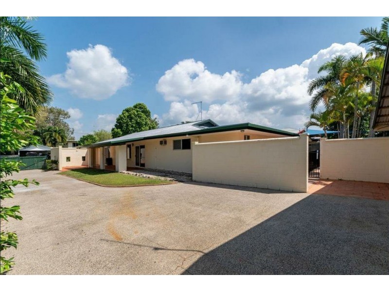 30 Derby Street, Yorkeys Knob QLD 4878