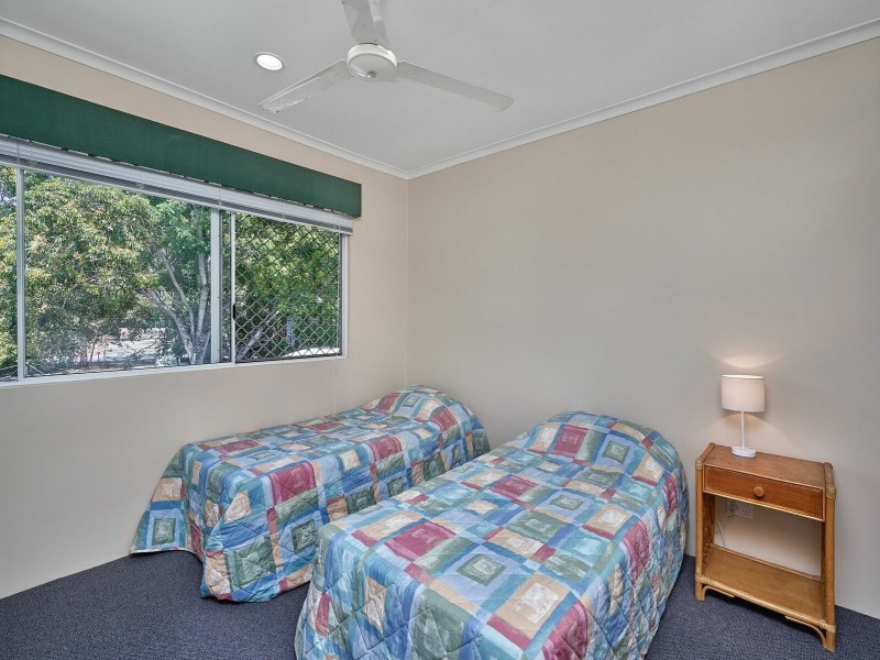 23/1-19 Poinciana Street, Holloways Beach QLD 4878