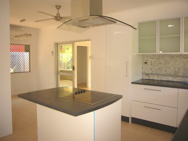 17 Morgan Street, Yorkeys Knob QLD 4878