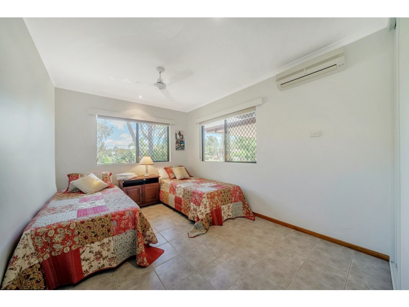 32 Derby Street, Yorkeys Knob QLD 4878