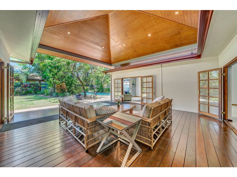 32 Derby Street, Yorkeys Knob QLD 4878