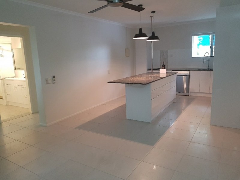 9/1 Ray Street, Yorkeys Knob QLD 4878