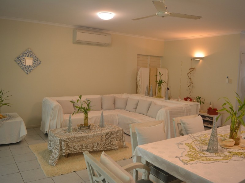 2/118-120 Cunningham Street, Yorkeys Knob QLD 4878