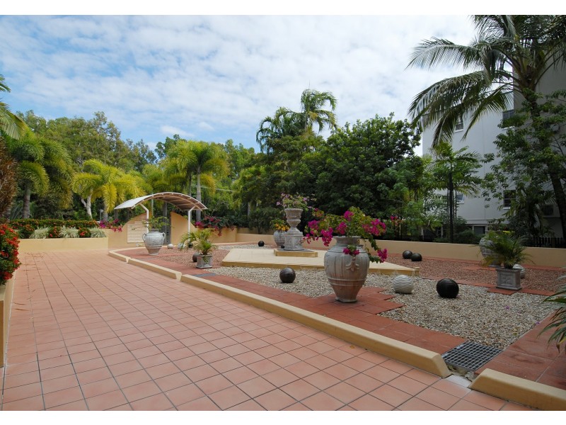 16/2-4 Deauville Close, Yorkeys Knob QLD 4878