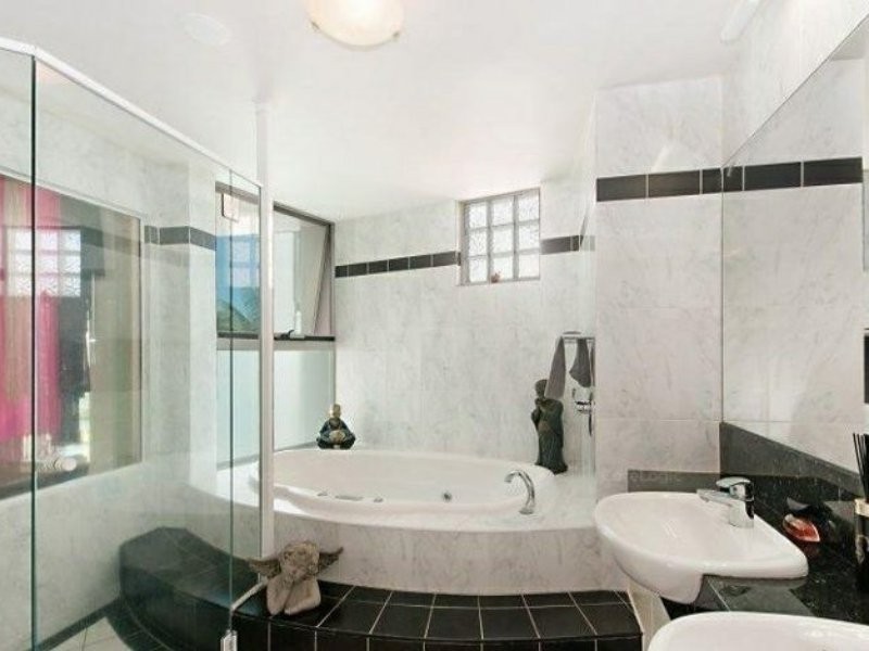 16/2-4 Deauville Close, Yorkeys Knob QLD 4878