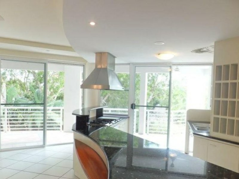 16/2-4 Deauville Close, Yorkeys Knob QLD 4878