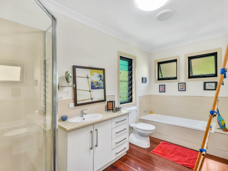 9 Dowsett Close, Yorkeys Knob QLD 4878
