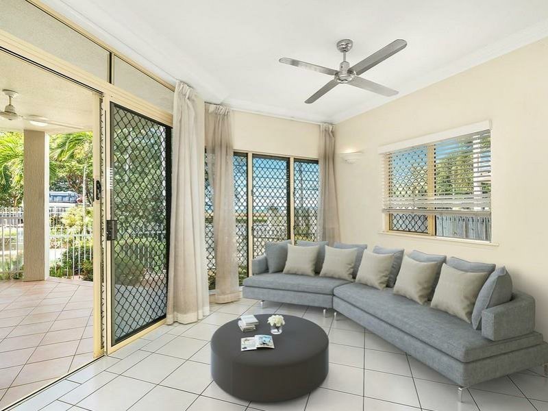 1/41 Sims Esplanade, Yorkeys Knob QLD 4878