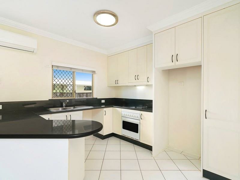1/41 Sims Esplanade, Yorkeys Knob QLD 4878