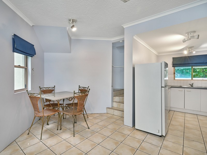 5/129 Oleander Street, Holloways Beach QLD 4878