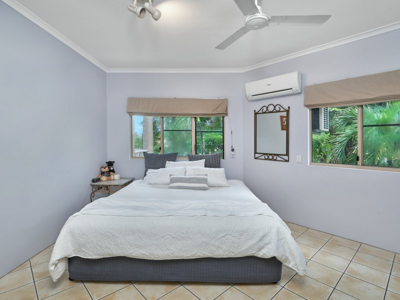 5/129 Oleander Street, Holloways Beach QLD 4878