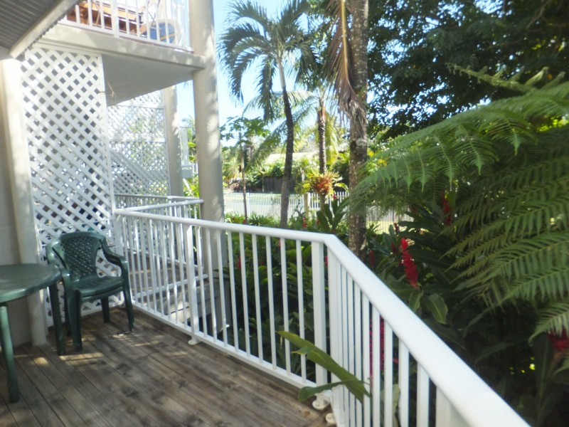 5/129 Oleander Street, Holloways Beach QLD 4878