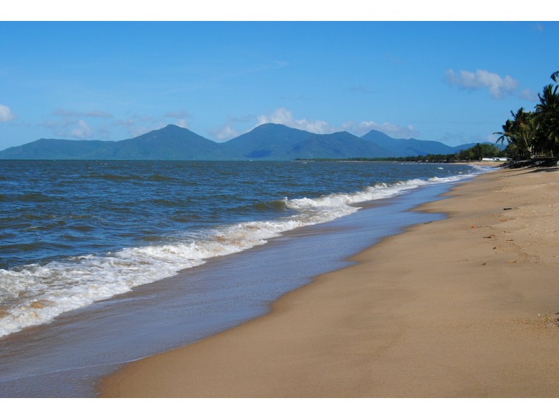 5/129 Oleander Street, Holloways Beach QLD 4878