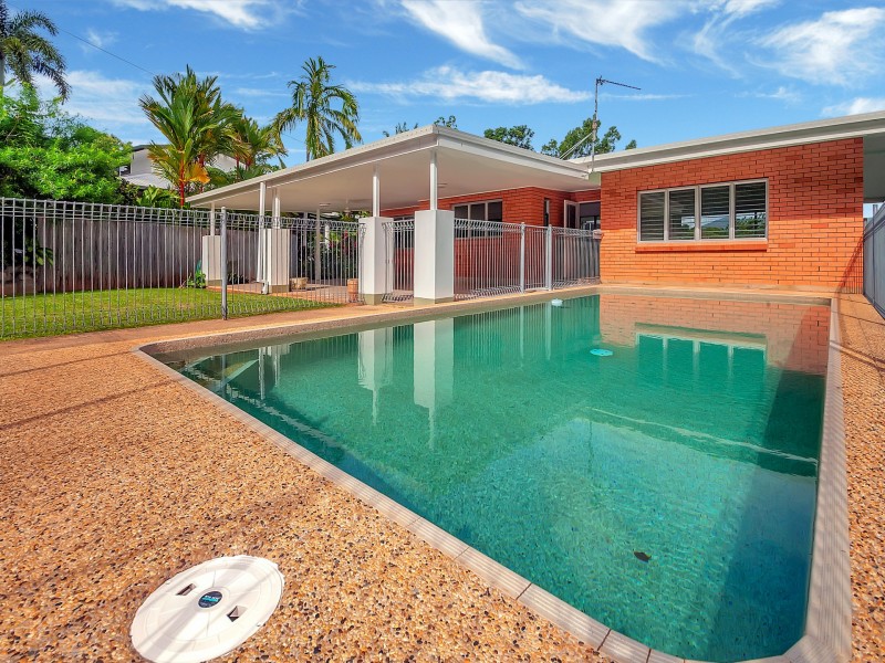 13A Ray Street, Yorkeys Knob QLD 4878