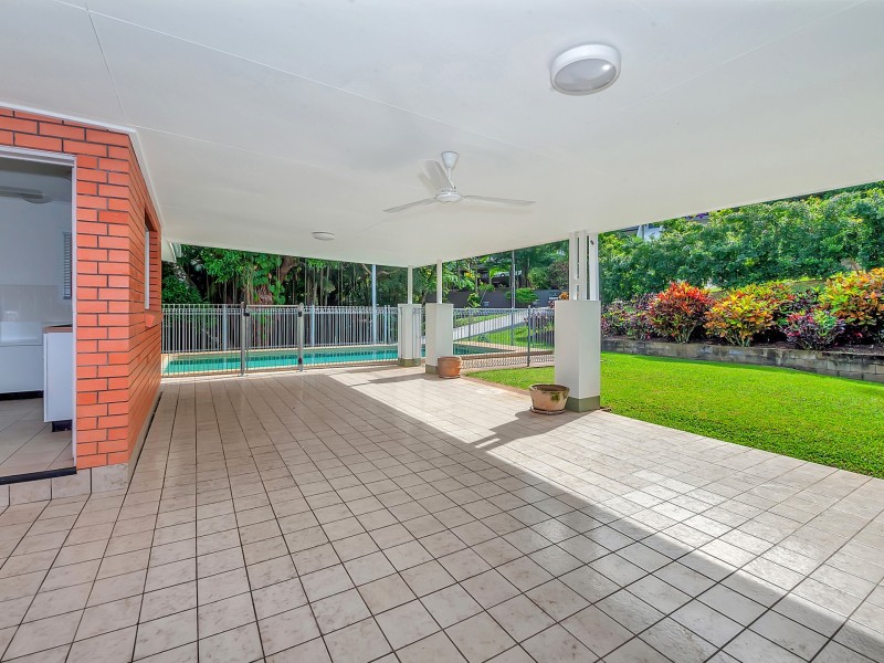 13A Ray Street, Yorkeys Knob QLD 4878