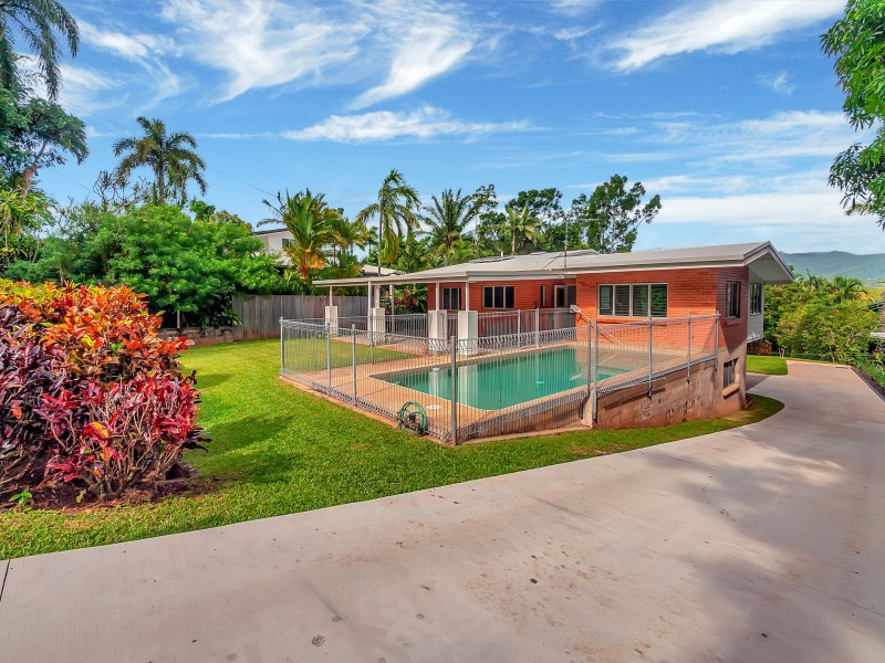 13A Ray Street, Yorkeys Knob QLD 4878