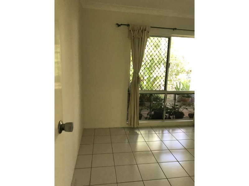 1/1-3 Buckley Street, Yorkeys Knob QLD 4878