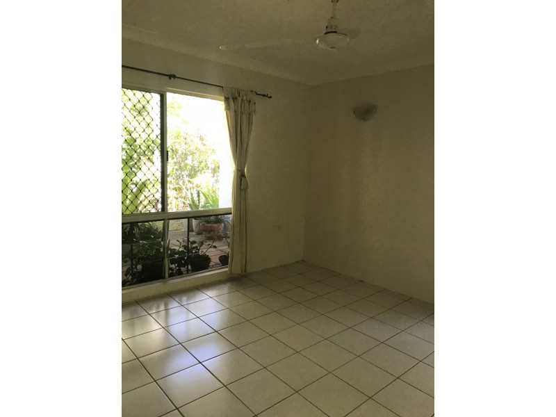 1/1-3 Buckley Street, Yorkeys Knob QLD 4878