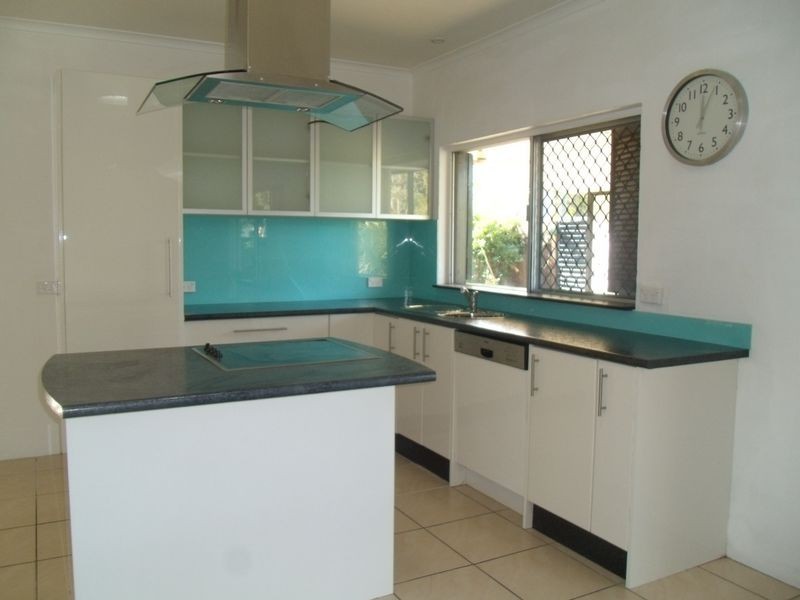 17 Morgan Street, Yorkeys Knob QLD 4878