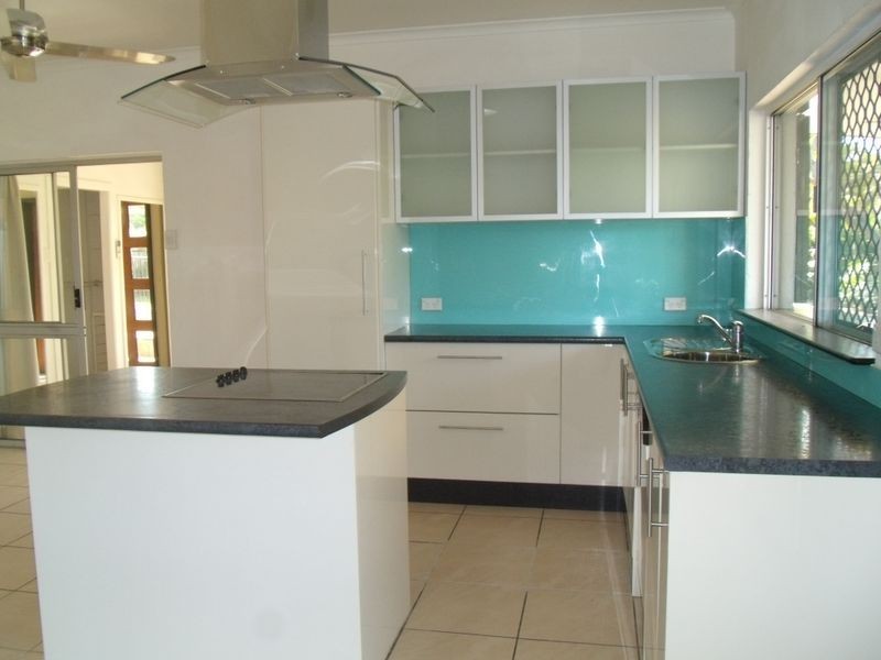 17 Morgan Street, Yorkeys Knob QLD 4878