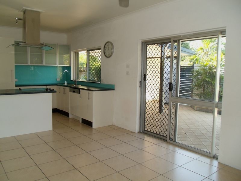 17 Morgan Street, Yorkeys Knob QLD 4878