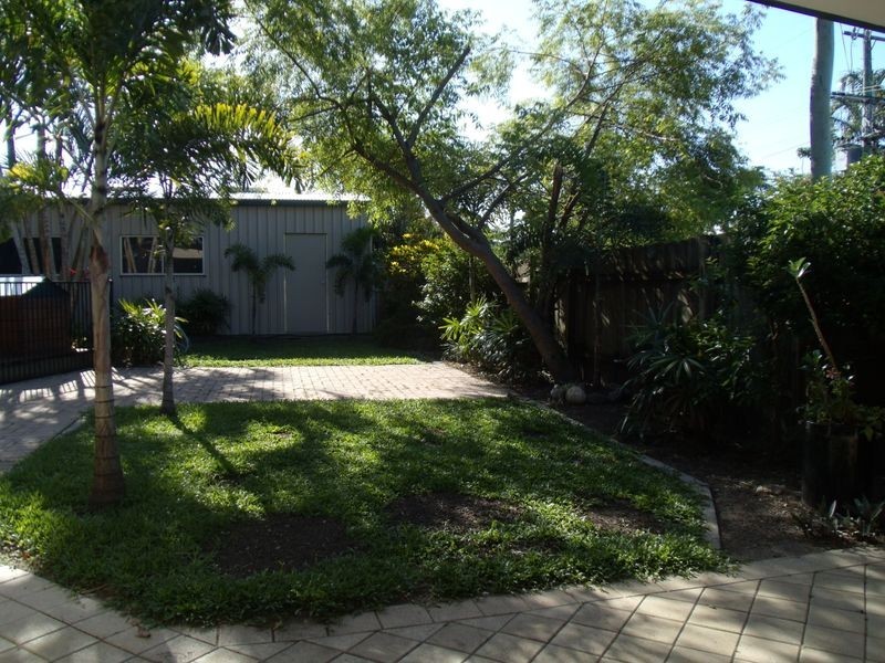 17 Morgan Street, Yorkeys Knob QLD 4878