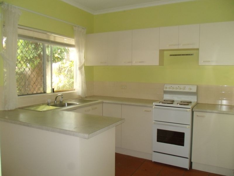 4/528 Varley Street, Yorkeys Knob QLD 4878