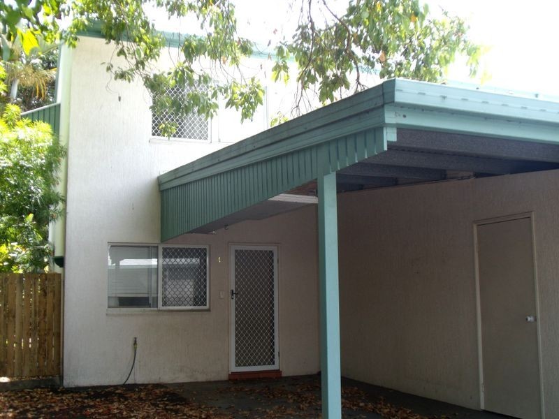 4/528 Varley Street, Yorkeys Knob QLD 4878