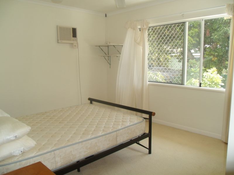 4/528 Varley Street, Yorkeys Knob QLD 4878