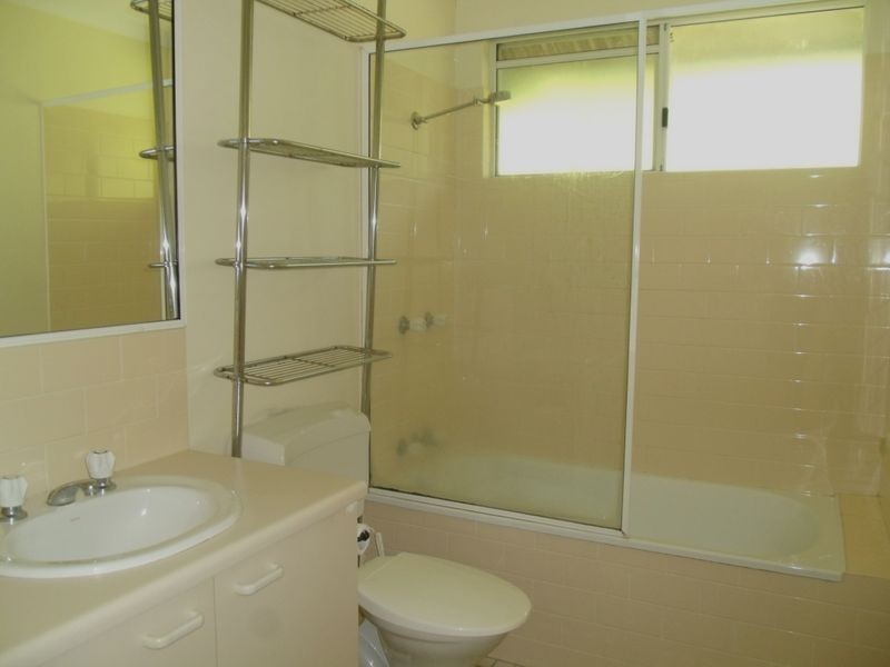 4/528 Varley Street, Yorkeys Knob QLD 4878