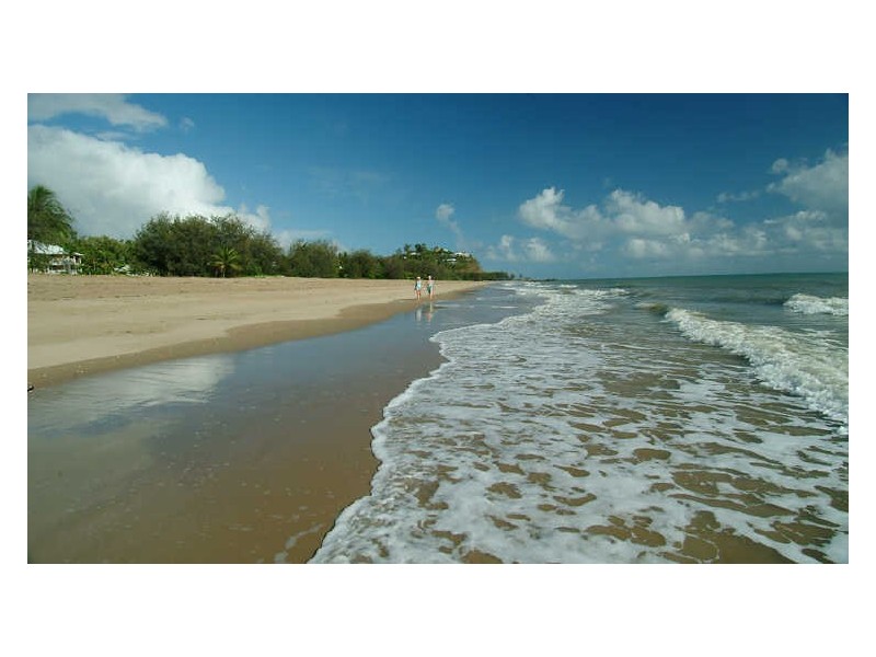 Yorkeys Knob QLD 4878