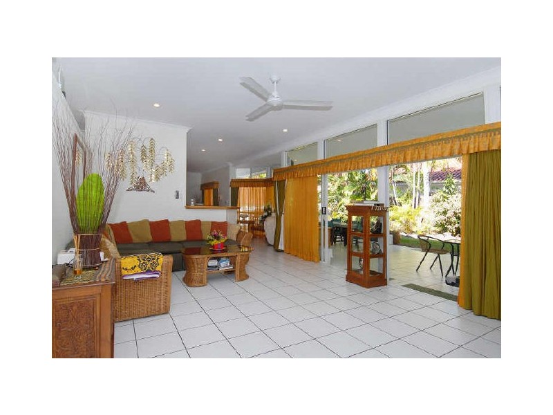 54 Bouganvillea Court, Kewarra Beach QLD 4879
