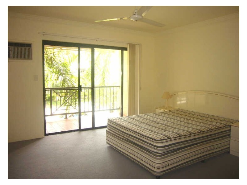 5/548 Varley Street, Yorkeys Knob QLD 4878