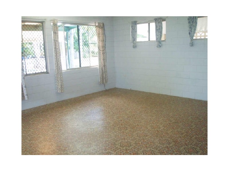 Yorkeys Knob QLD 4878