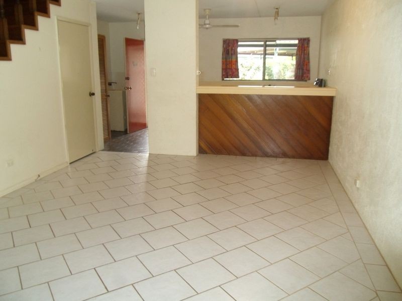 2/546 Varley Street, Yorkeys Knob QLD 4878