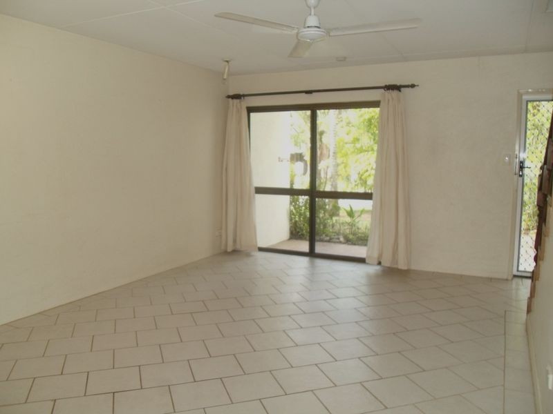 2/546 Varley Street, Yorkeys Knob QLD 4878