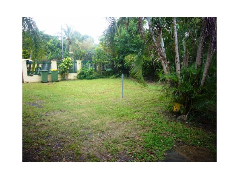 Yorkeys Knob QLD 4878