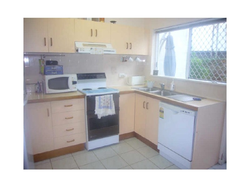 3/544 Varley Street, Yorkeys Knob QLD 4878