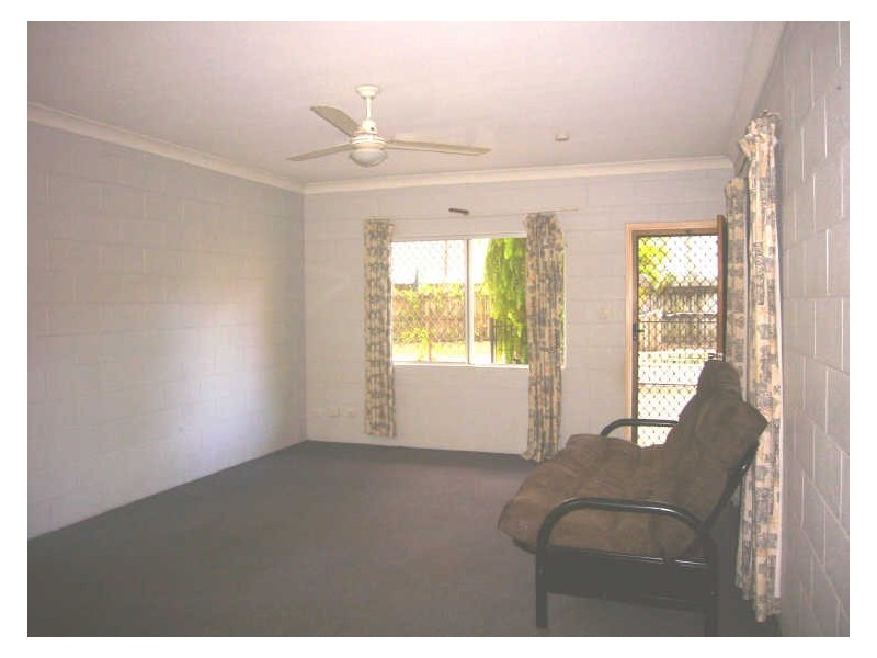 8/527 Varley Street, Yorkeys Knob QLD 4878