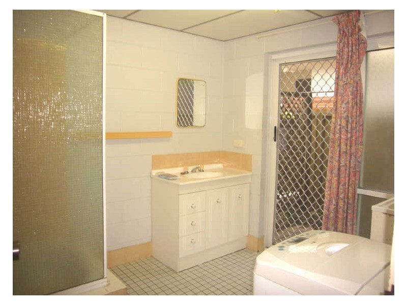 8/527 Varley Street, Yorkeys Knob QLD 4878