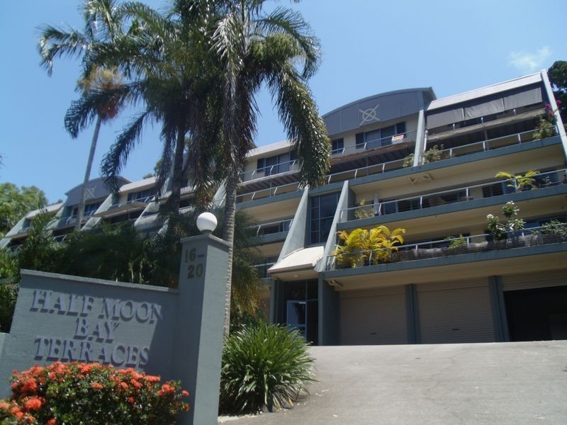 11/16-20 Ray Street HALF MOON BAY TERRA, Yorkeys Knob QLD 4878