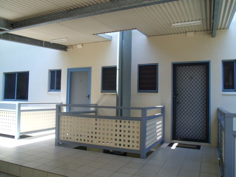 11/16-20 Ray Street HALF MOON BAY TERRA, Yorkeys Knob QLD 4878