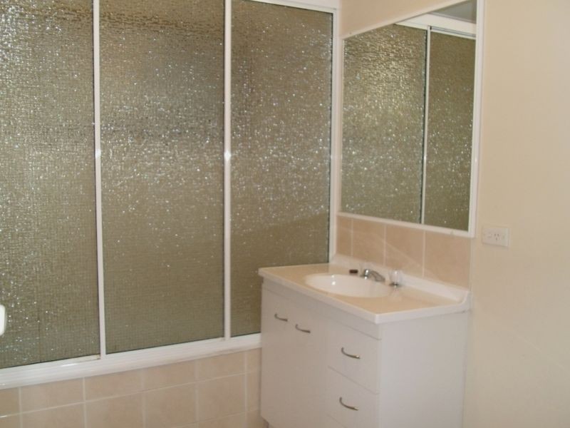 1 Roslyn Close, Yorkeys Knob QLD 4878